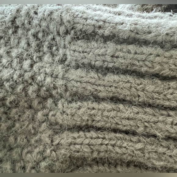 LOVERS & FRIENDS SAGE SWEATER - Picture 13 of 15